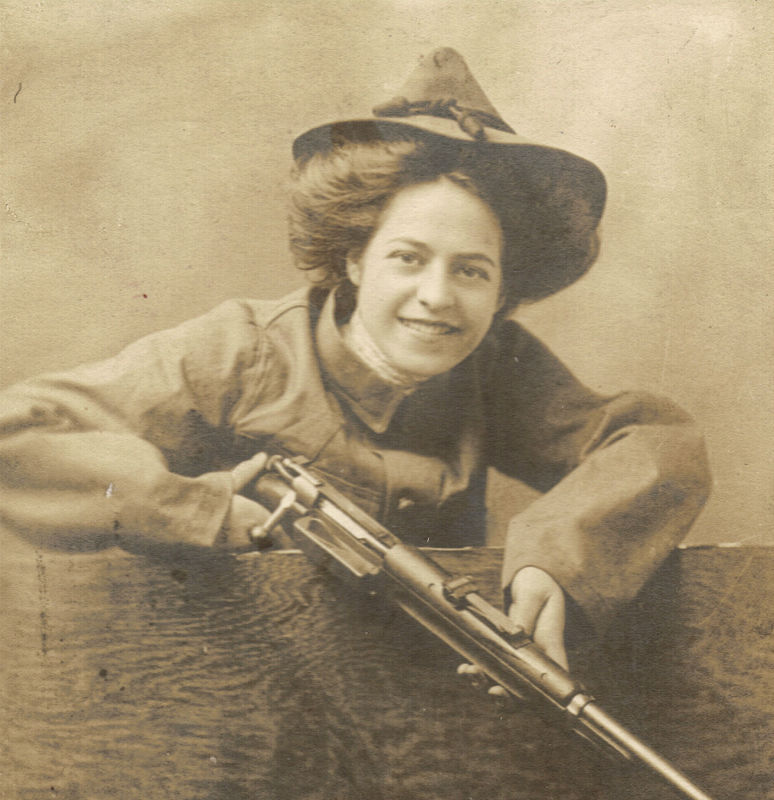 1909kragirl_001.jpg