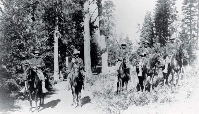 buffalo_soldiers_24th_Inf__Yosemite_1899.jpg