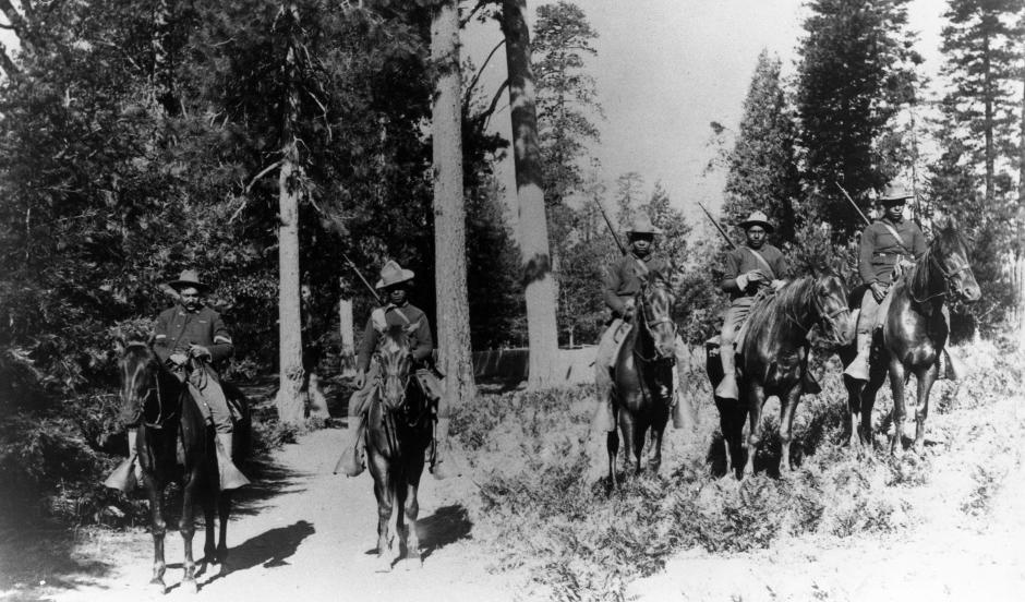 buffalo_soldiers_Yosemite_-_1899_24th_inf_.jpg